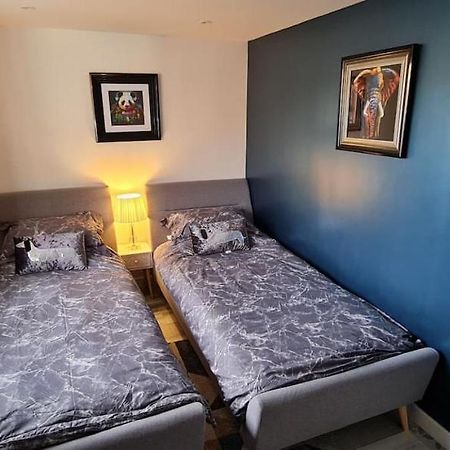 Bo'S Boutique Villa Ellon Екстериор снимка